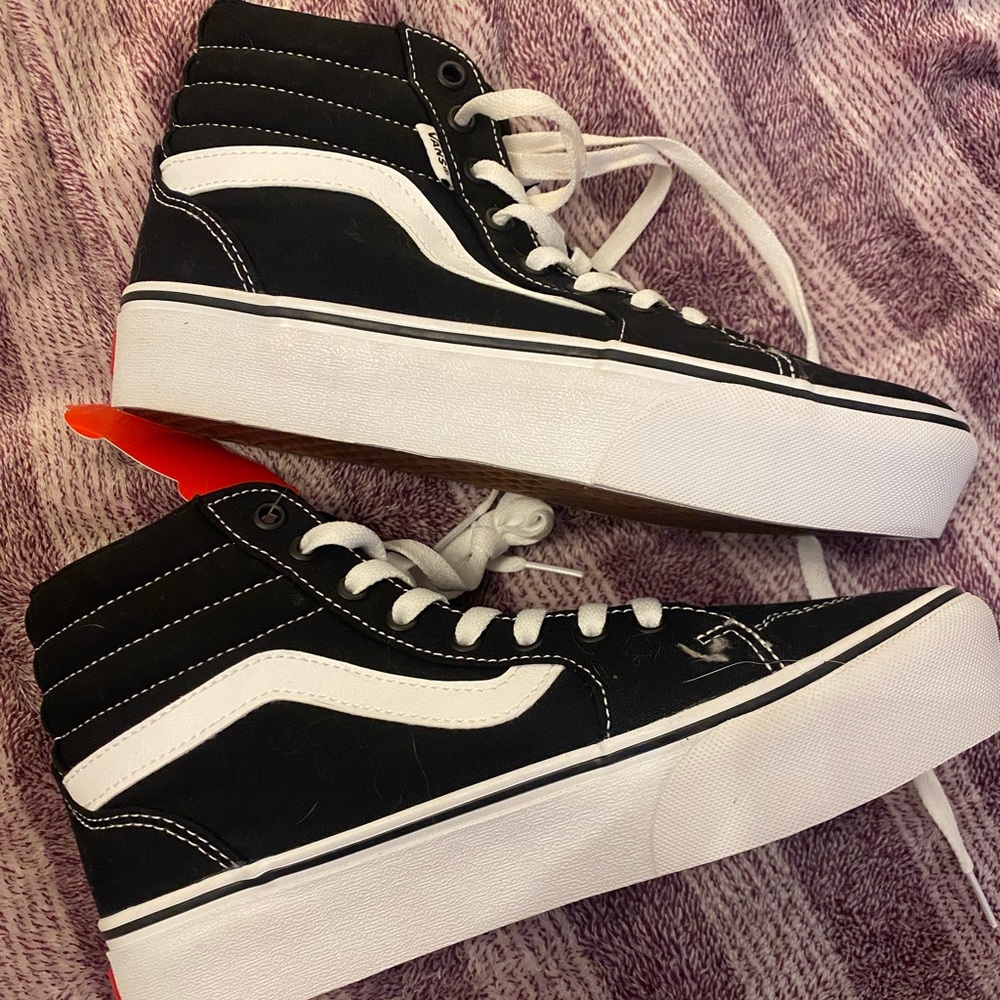VAN high tops. New with tags. Never worn.